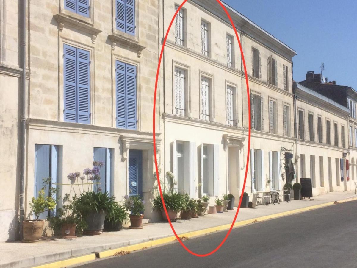 La Maison Du Port Mortagne-sur-Gironde 外观 照片