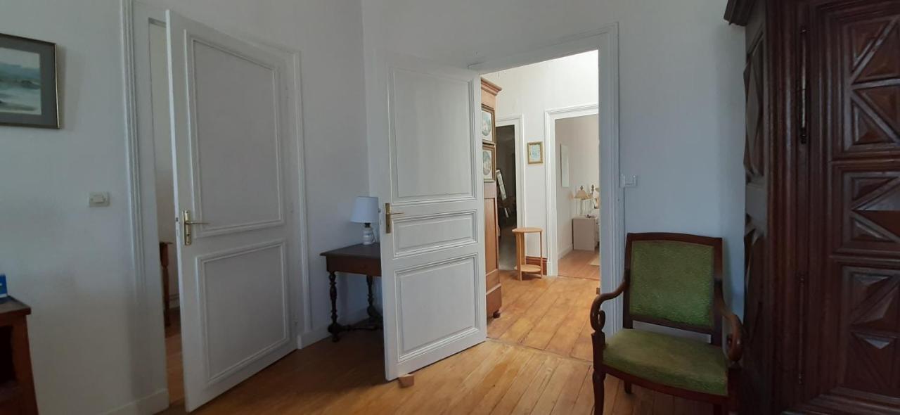 La Maison Du Port Mortagne-sur-Gironde 外观 照片
