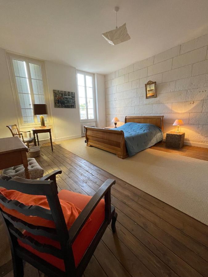 La Maison Du Port Mortagne-sur-Gironde 外观 照片